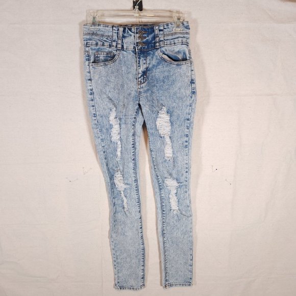 Chiqle Distressed Skinny Blue Jeans Womens Size 5 Light Wash 3 Button Closure - Picture 1 of 14